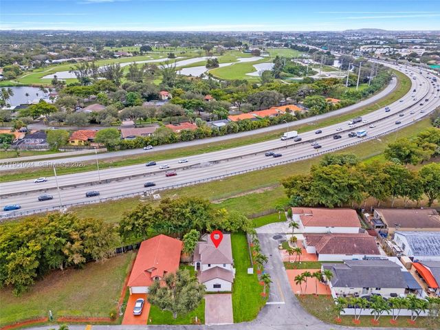 7472 NW 167th St, Hialeah, FL 33015