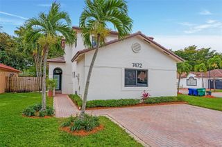 7472 NW 167th St, Hialeah, FL 33015