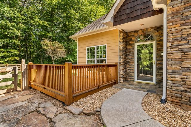 201 Oakawana Trail, Blue Ridge, GA 30513