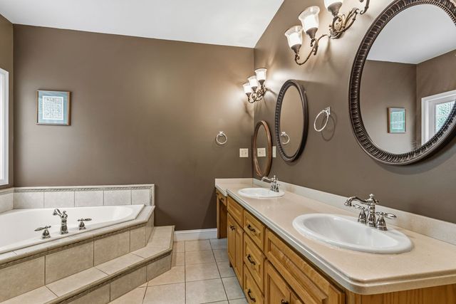 201 Oakawana Trail, Blue Ridge, GA 30513
