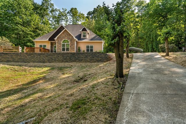 201 Oakawana Trail, Blue Ridge, GA 30513