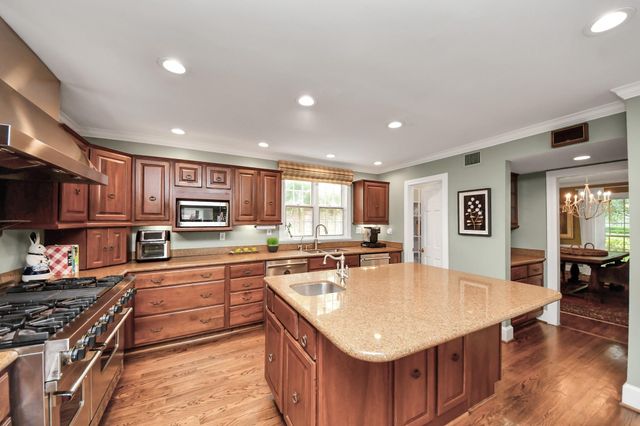 2149 Stanmore Drive, Houston, TX 77019