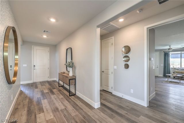 1409 Kaylis Cove Place, North Las Vegas, NV 89084