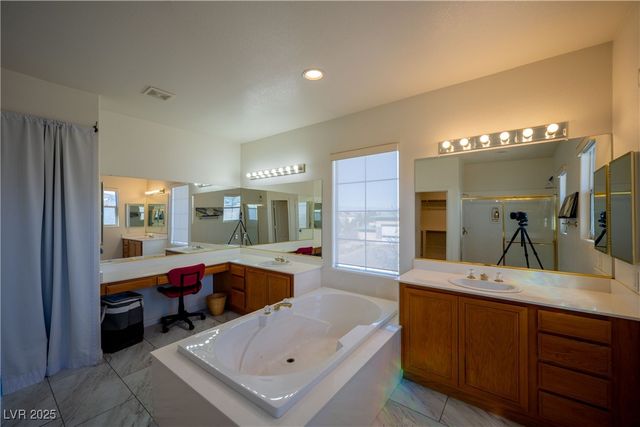 359 Hoskins Court, Henderson, NV 89012