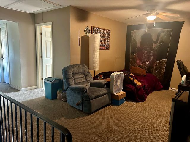 907 Crest Ave, Charleroi Boro, PA 15022