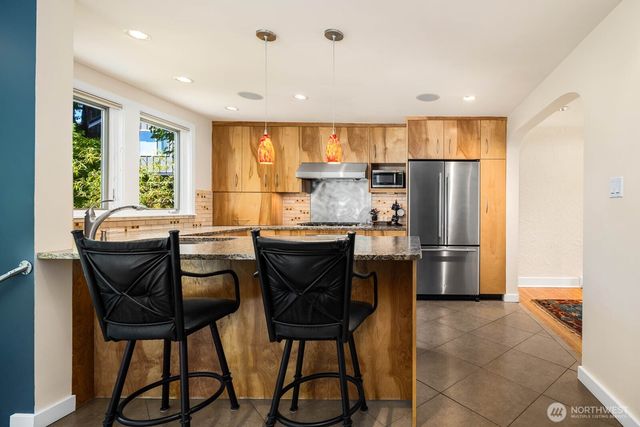 8819 Ashworth Avenue N, Seattle, WA 98103