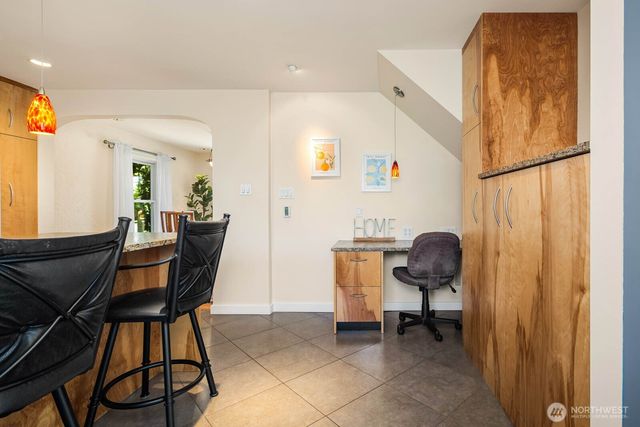 8819 Ashworth Avenue N, Seattle, WA 98103