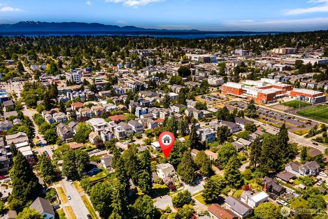 8819 Ashworth Avenue N, Seattle, WA 98103