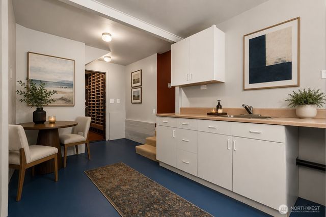 8819 Ashworth Avenue N, Seattle, WA 98103
