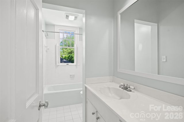 2025 Sharon Road, Charlotte, NC 28207