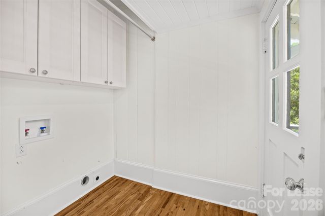 2025 Sharon Road, Charlotte, NC 28207