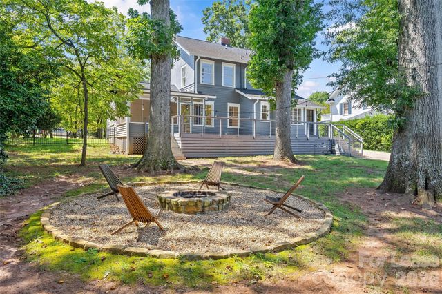 2025 Sharon Road, Charlotte, NC 28207