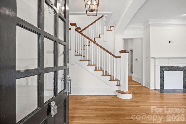 2025 Sharon Road, Charlotte, NC 28207