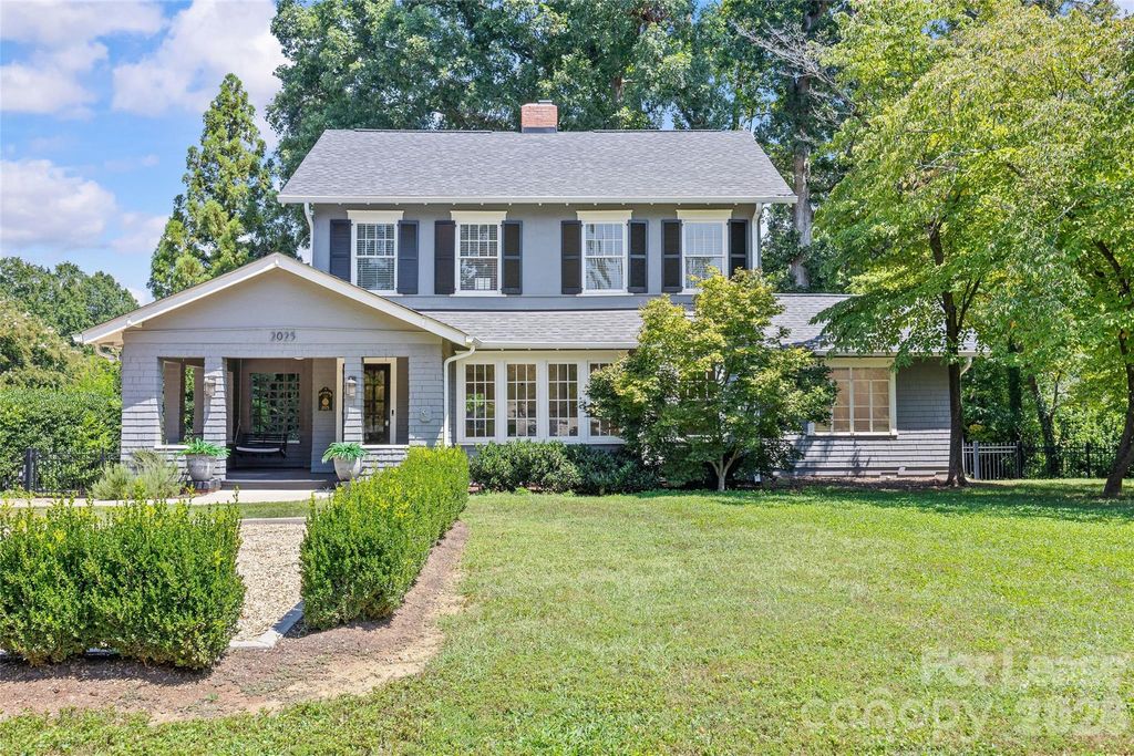 2025 Sharon Road, Charlotte, NC 28207