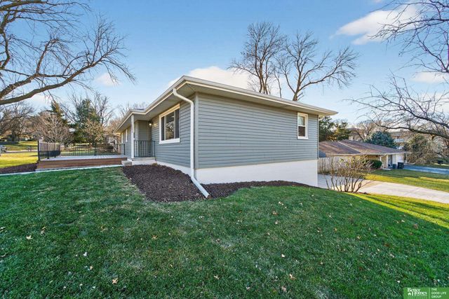 3006 S 107 Street, Omaha, NE 68124