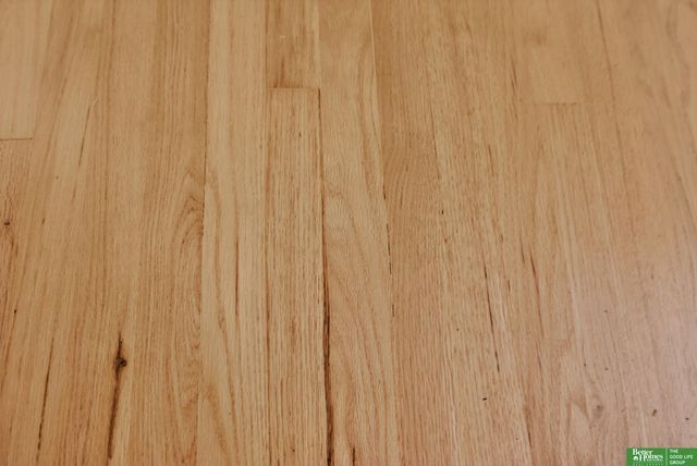 3006 S 107 Street, Omaha, NE 68124