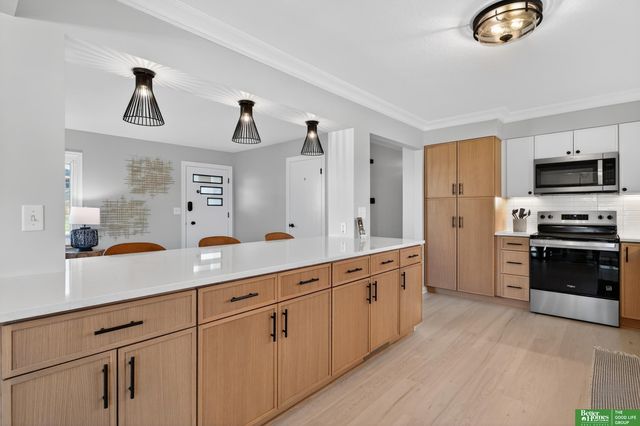 3006 S 107 Street, Omaha, NE 68124