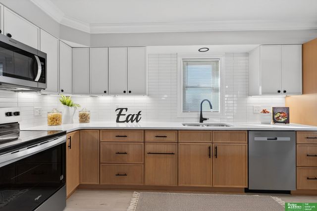 3006 S 107 Street, Omaha, NE 68124