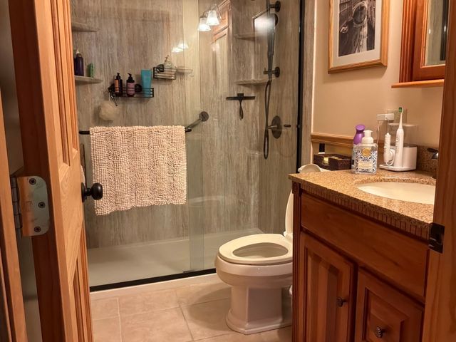 15 Marlboro Rd, Woburn, MA 01801