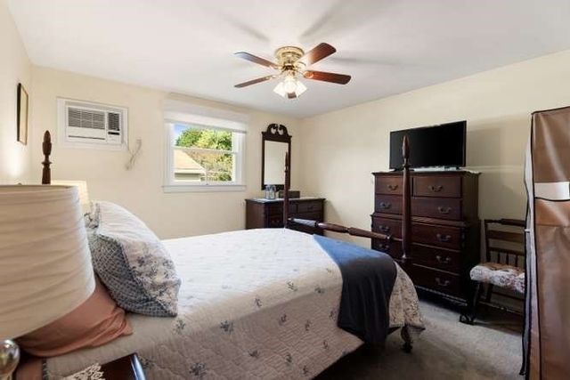 15 Marlboro Rd, Woburn, MA 01801
