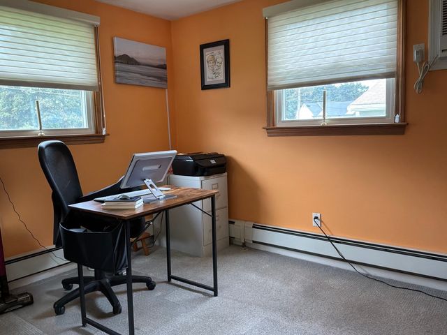 15 Marlboro Rd, Woburn, MA 01801