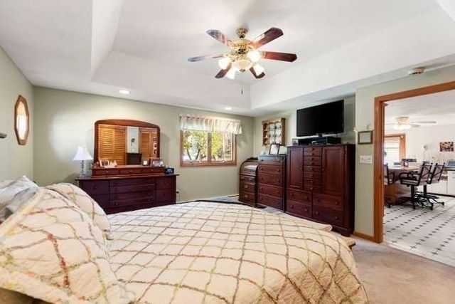 15 Marlboro Rd, Woburn, MA 01801