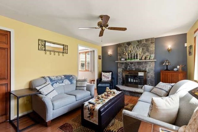 15 Marlboro Rd, Woburn, MA 01801