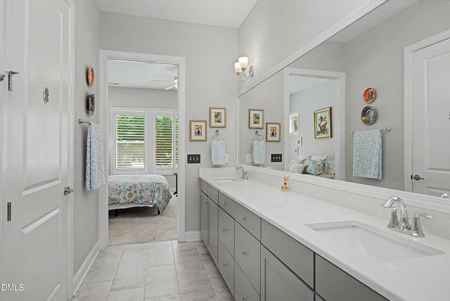 60 Middleton Place, Chapel Hill, NC 27516