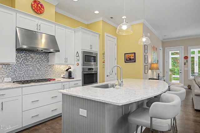 60 Middleton Place, Chapel Hill, NC 27516