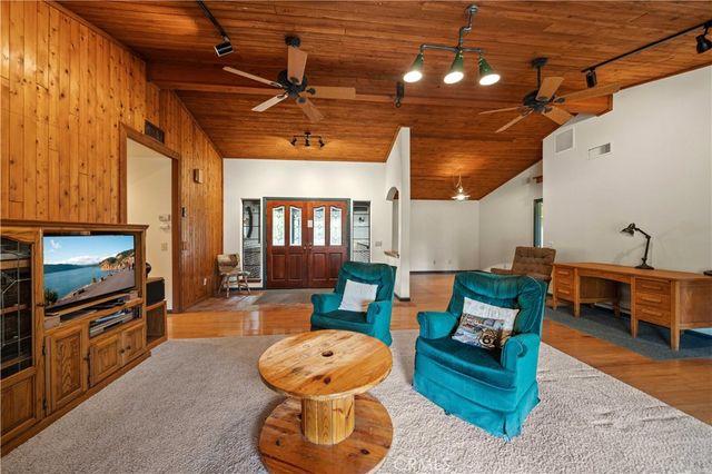 30000 Jamaica Dunes Drive, Tehachapi, CA 93561