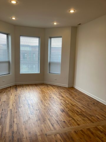 4041 S Calumet Avenue, Chicago, IL 60653