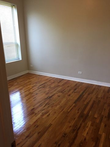 4041 S Calumet Avenue, Chicago, IL 60653