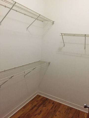 4041 S Calumet Avenue, Chicago, IL 60653