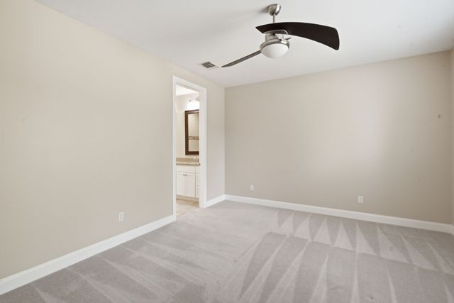 5221 Park Drive, River Oaks, TX 76114