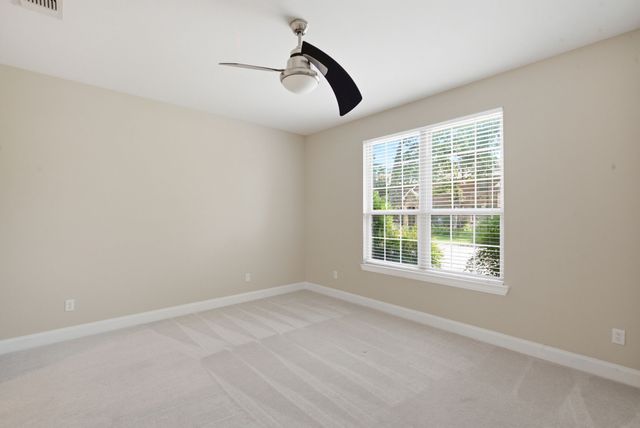 5221 Park Drive, River Oaks, TX 76114