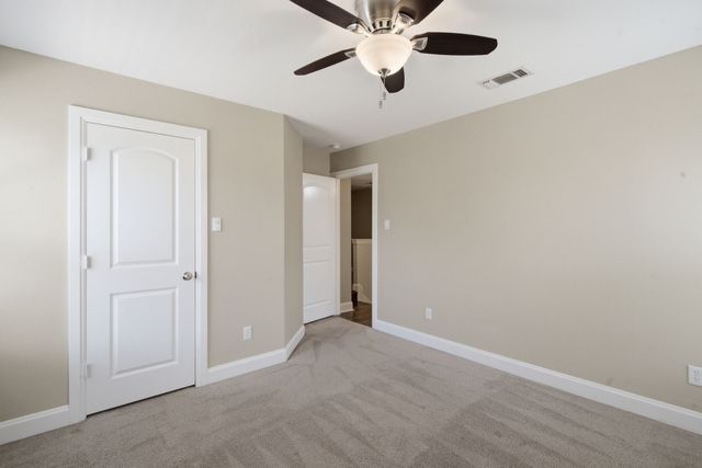 5221 Park Drive, River Oaks, TX 76114