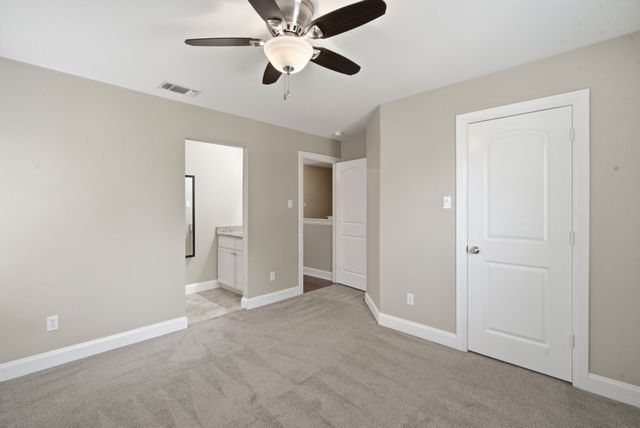 5221 Park Drive, River Oaks, TX 76114