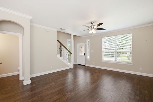 5221 Park Drive, River Oaks, TX 76114