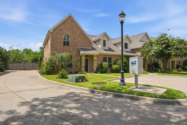 5221 Park Drive, River Oaks, TX 76114