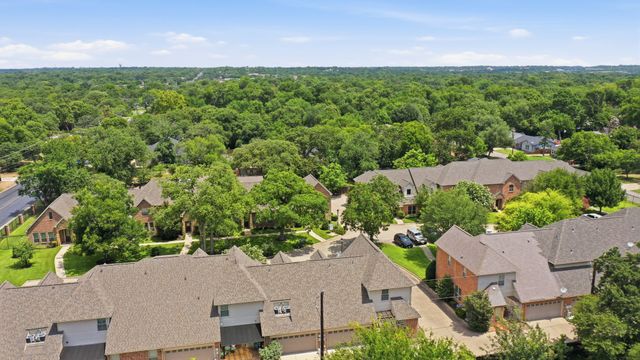 5221 Park Drive, River Oaks, TX 76114