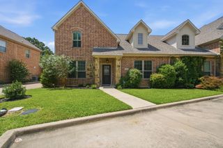 5221 Park Drive, River Oaks, TX 76114