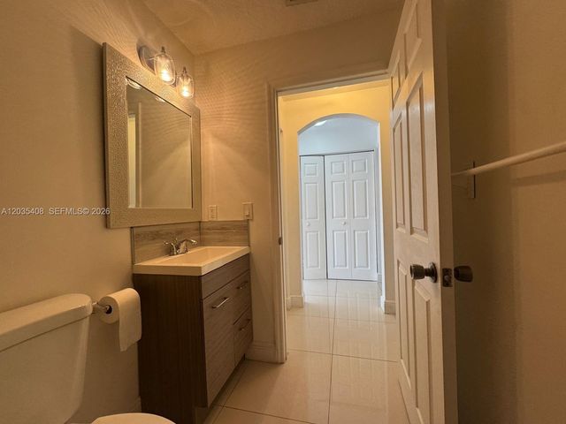 4941 Tradewinds Ter 805, Dania Beach, FL 33312