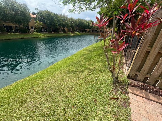 4941 Tradewinds Ter 805, Dania Beach, FL 33312