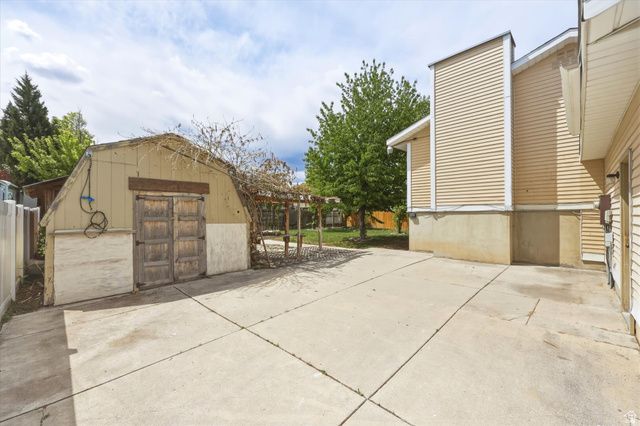 5571 W 4260 S, West Valley City, UT 84120