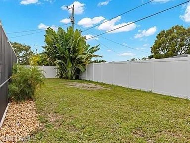 4526 SE 10th AVE, Cape Coral, FL 33904