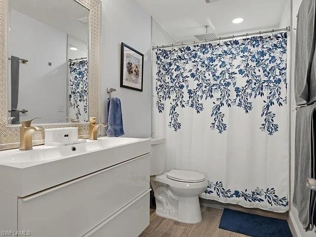 4526 SE 10th AVE, Cape Coral, FL 33904