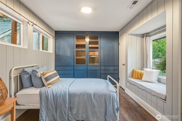 11350 28th Avenue NE, Seattle, WA 98125