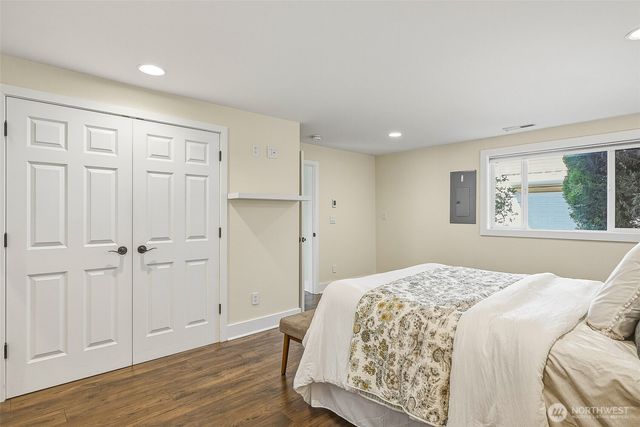 11350 28th Avenue NE, Seattle, WA 98125