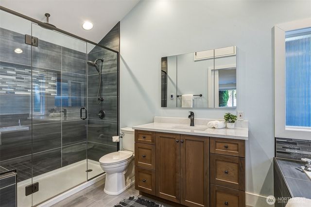 11350 28th Avenue NE, Seattle, WA 98125