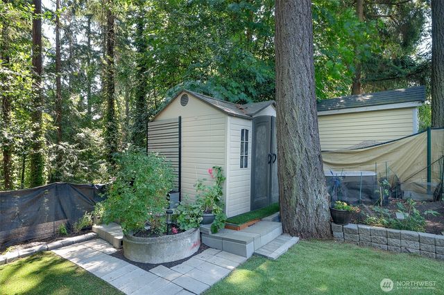11350 28th Avenue NE, Seattle, WA 98125